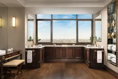 Barceló Istanbul Отели рядом с достопримечательностью «Змеиная колонна»