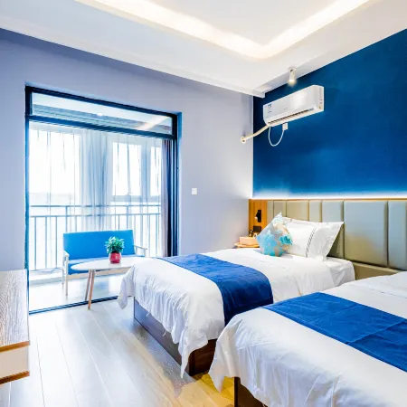 Fullbloom Hotel