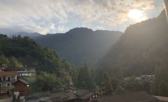Qingcheng Mountain Half-day Leisure Homestay