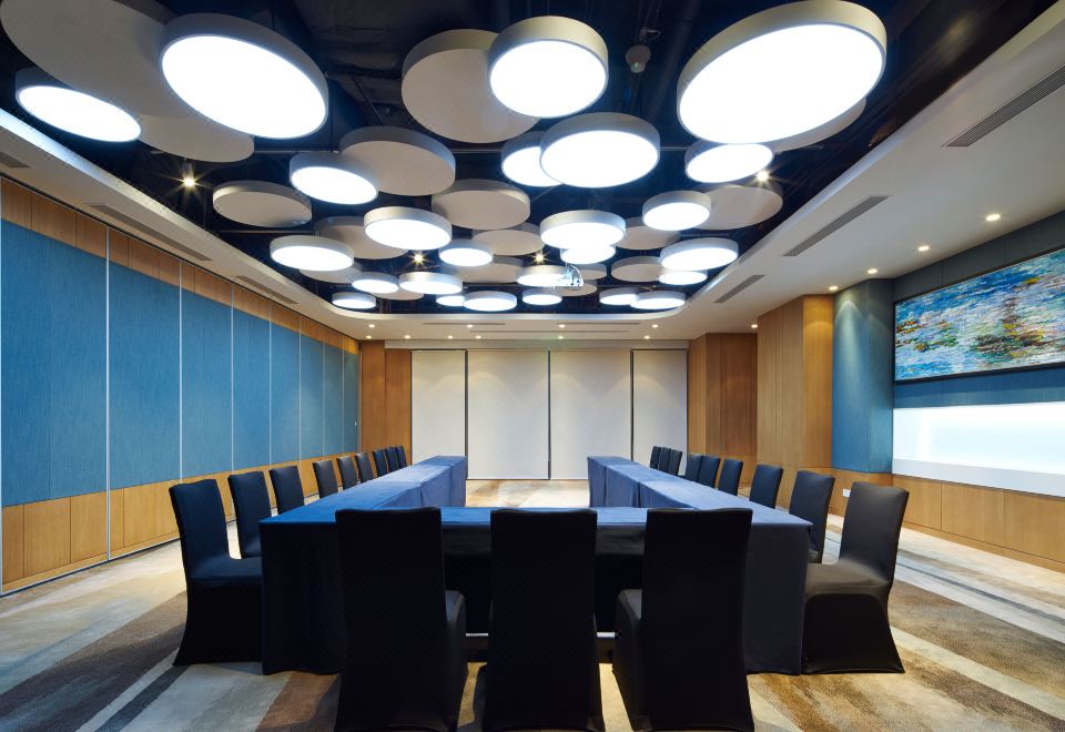 Aloft Dongguan Songshan LakeHotel Overview