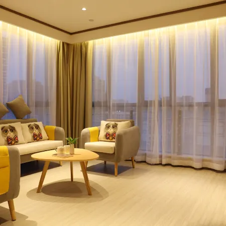 HanTing Hotel (Fuyang Taihe Wanda Plaza)