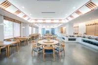 Julong Town Longgu Mountain House