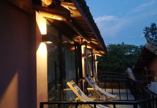 Wanghu Inn Hotel Overview