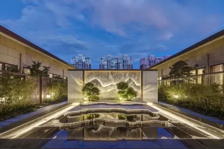 Andaman Wu You Art Hotel Отели рядом с достопримечательностью «Kongzi Square»