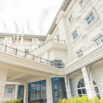 The Monarch Hotel