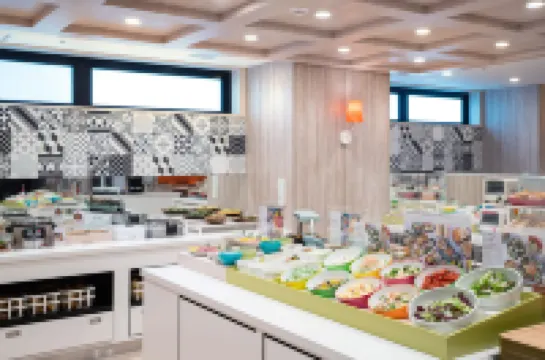 Vessel Inn Chiba Station