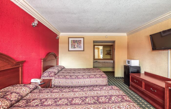 Budget Inn and Suites