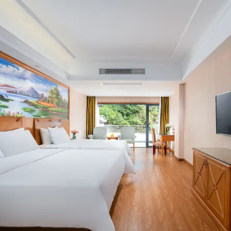 Vienna Hotel (She County Huizhou Old Town)