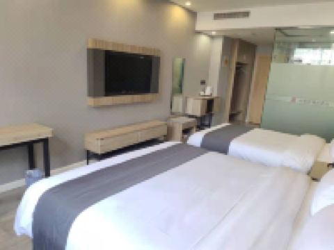 尚客优精选酒店(唐山八方购物广场店) - 温馨精选家庭房