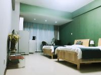 西宁SevenLife主题公寓 - 双床房