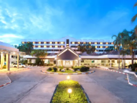 The Imperial Hotel & Convention Centre Phitsanulok Hotels near Chan Palace