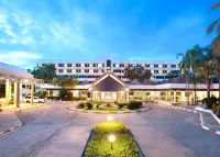 The Imperial Hotel & Convention Centre Phitsanulok Hotels in der Nähe von Flughafen Phitsanulok