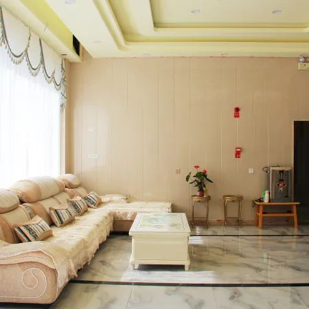 Luoji Mountain Jingyuan Hotel