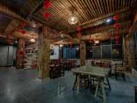 泊心山舍民宿（龍勝溫泉店）