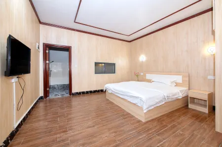 Yangchun Yunshan Green Lake Hot Spring Homestay Отели рядом с достопримечательностью «DS Hot Springs»