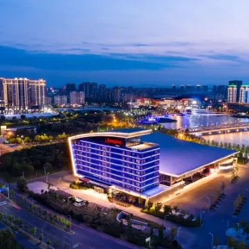 Hampton by Hilton (Wenchang Road, Yangzhou) Hotels near Yangzhou Railway Station