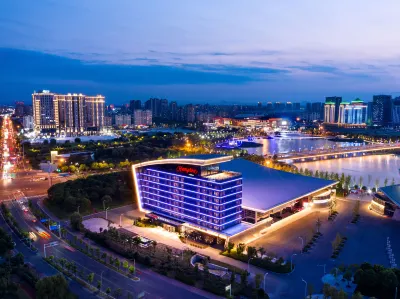 Hampton by Hilton (Wenchang Road, Yangzhou) Hotels near CPC Yangzhou Hanjiang District Committee Party School