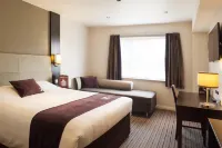 Premier Inn Heathrow Airport Terminal 4 Hotels in Hillingdon