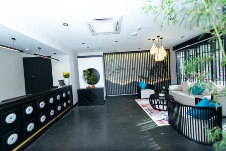 G Joyful Pujian Hotel (Kunming Cuihu Yunnan University) Отели рядом с достопримечательностью «Kunming University of Arts and Sciences (Longquan Campus)»