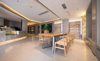 JI Hotel (Shanghai South Railway Station East China University of Science and Technology)