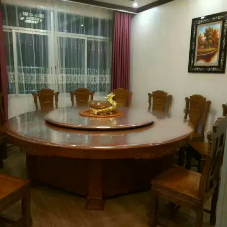 Tashan Hotel