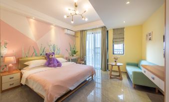Manfei Theme Apartment (Meizhou wanda plaza Branch) - Housity