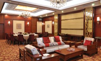 Harbin Huarong Hotel (Harbin Railway Station Museum Subway Station Branch)