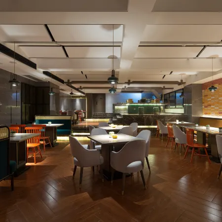 Lvyi Yazhi Hotel (Changning Dongfeng Square)