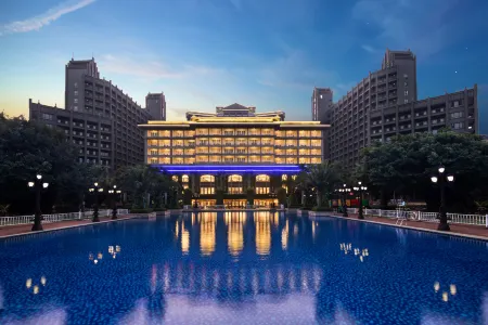 Wyndham Garden Wenchang Nanguo Отели рядом с достопримечательностью «DP World»