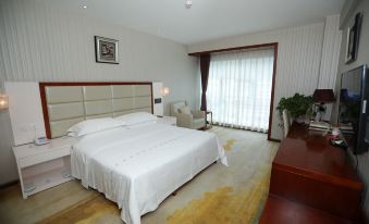 Tonghe Hotel