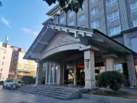 Huaqiao Dongfang Hotel