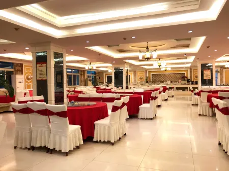 Zhongshan International Hotel Отели рядом со станцией Ruijin Railway Station