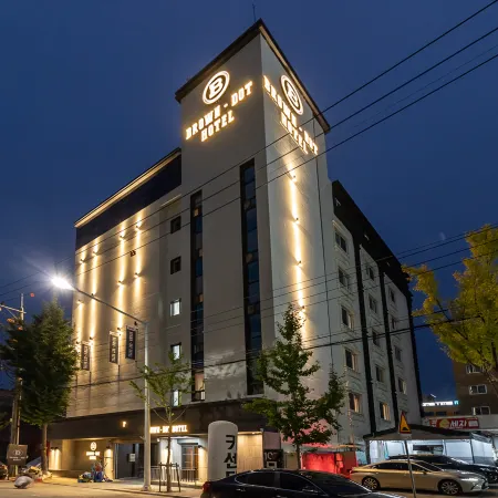Brown Dot Hotel Seong Seo Отели рядом с достопримечательностью «Станция метро Daegu»