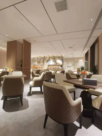 Kaixiang Yilan Hotel Отели рядом с достопримечательностью «Huanghe S & T College School of Information Engineering»