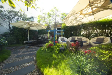 Alagon Saigon Hotel & Spa Отели рядом с достопримечательностью «Hutech University of Technology»