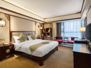 Abode Hotel Qianyunxuan (Guiyang North High-speed Railway Station)