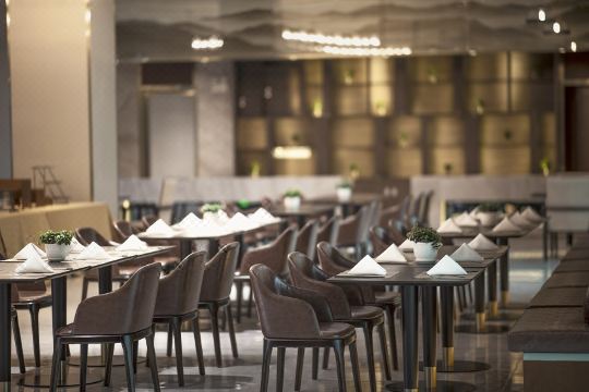 성디 홍청 공항 호텔 객실