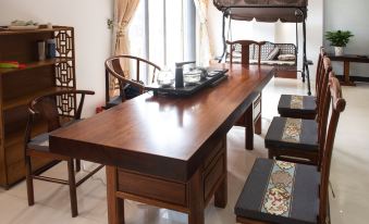Dongxing Guomen e Homestay