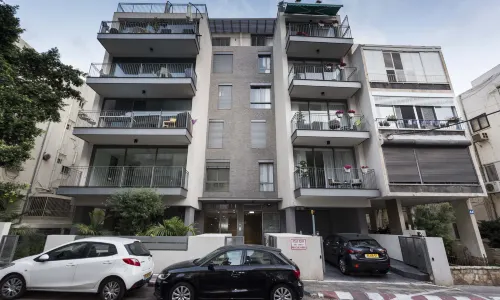 Emilia TLV
