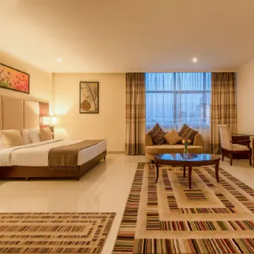 Seashells Millennium Hotel Отели рядом с достопримечательностью «Dar Es Salaam War Cemetery»