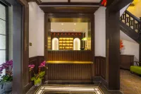 上海淮海公館漫心府 上海工程技術大學(新村路校區)-5號樓附近的飯店