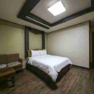 モーテル ナイン Rooms