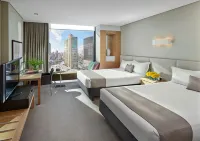 Crown Promenade Melbourne Hotels near Script Bar & Bistro