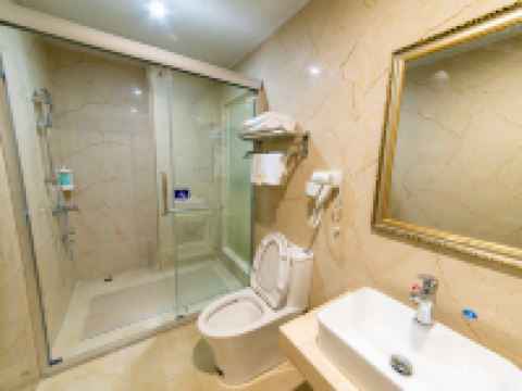 英德云栖主题酒店 - 豪华双床房