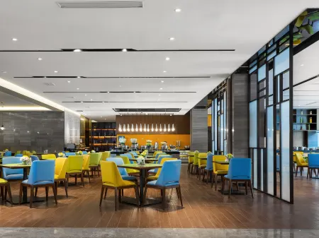 Hampton by Hilton Qingdao Chengyang Отели рядом с достопримечательностью «Chengyang Century Park»