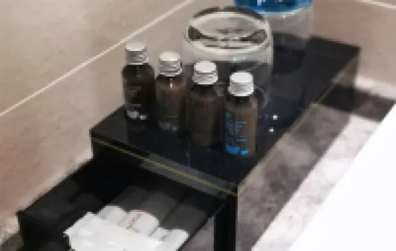 Homeinn Selected Hotel (Jixi Railway Station Central Street Dashang Xinmate)