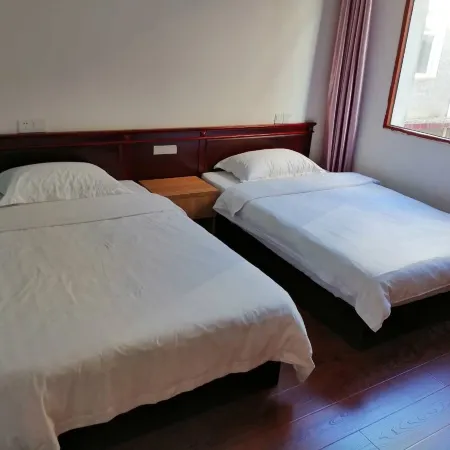 Fuxian Lake Lanting Inn