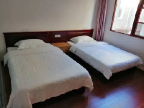 Fuxian Lake Lanting Inn
