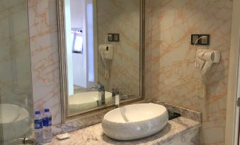 Tongling Yunding Hotel