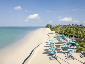 Le Meridien Khao Lak Resort & Spa
